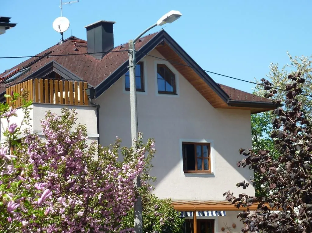 Studioapartments Haus Schneider Solnohrad 0*,
